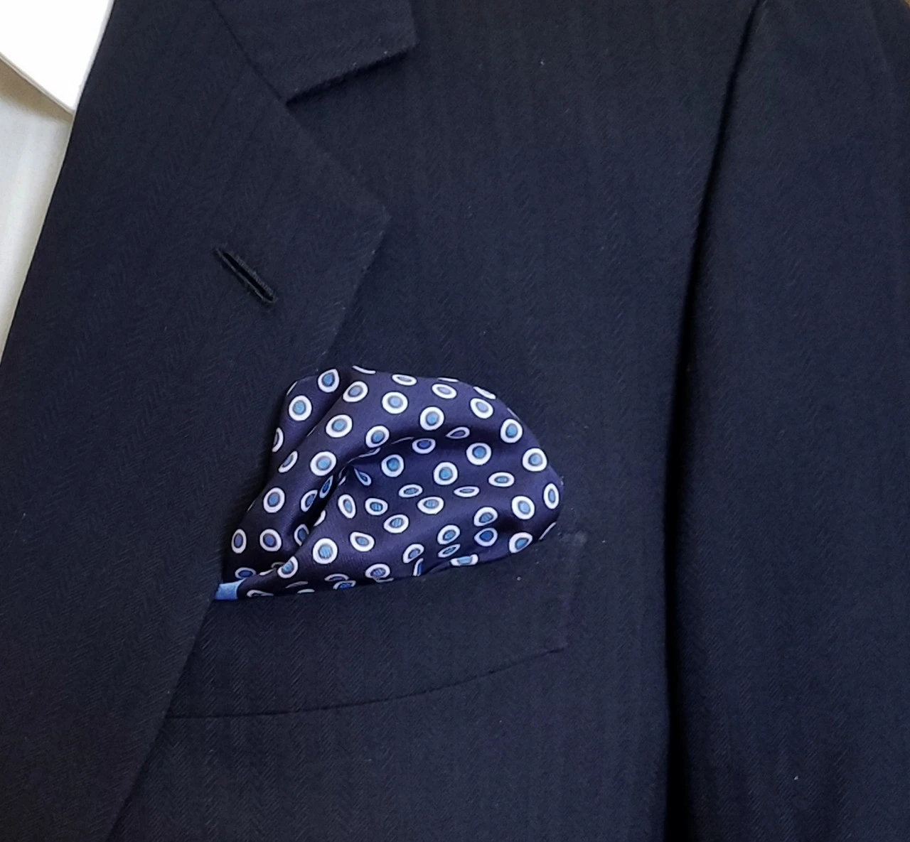 100% Silk Pocket Square - Baby Blue & Navy Polka Dot 12.5in X 12.5in 4 100% Silk Pocket Square - Baby Blue & Navy Polka Dot 12.5in X 12.5in - Image 4