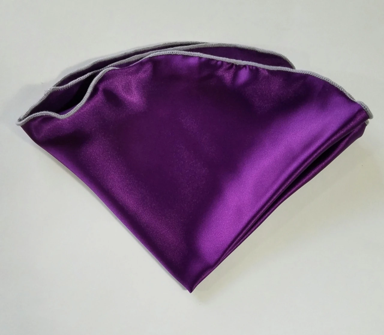 Antonio Ricci 2-in-1 Pouf Round Pocket Square - Grey On Purple 4 Antonio Ricci 2-in-1 Pouf Round Pocket Square - Grey On Purple - Image 4