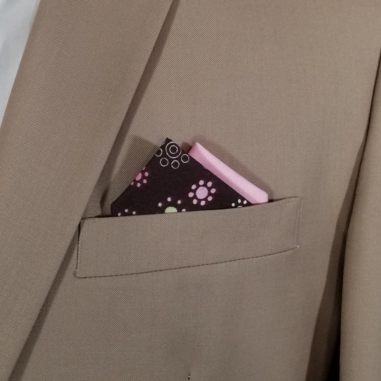 100% Cotton Pre-Folded Pocket Square Handkerchief Insert - Mod Brown & Pink 1 100% Cotton Pre-Folded Pocket Square Handkerchief Insert - Mod Brown & Pink