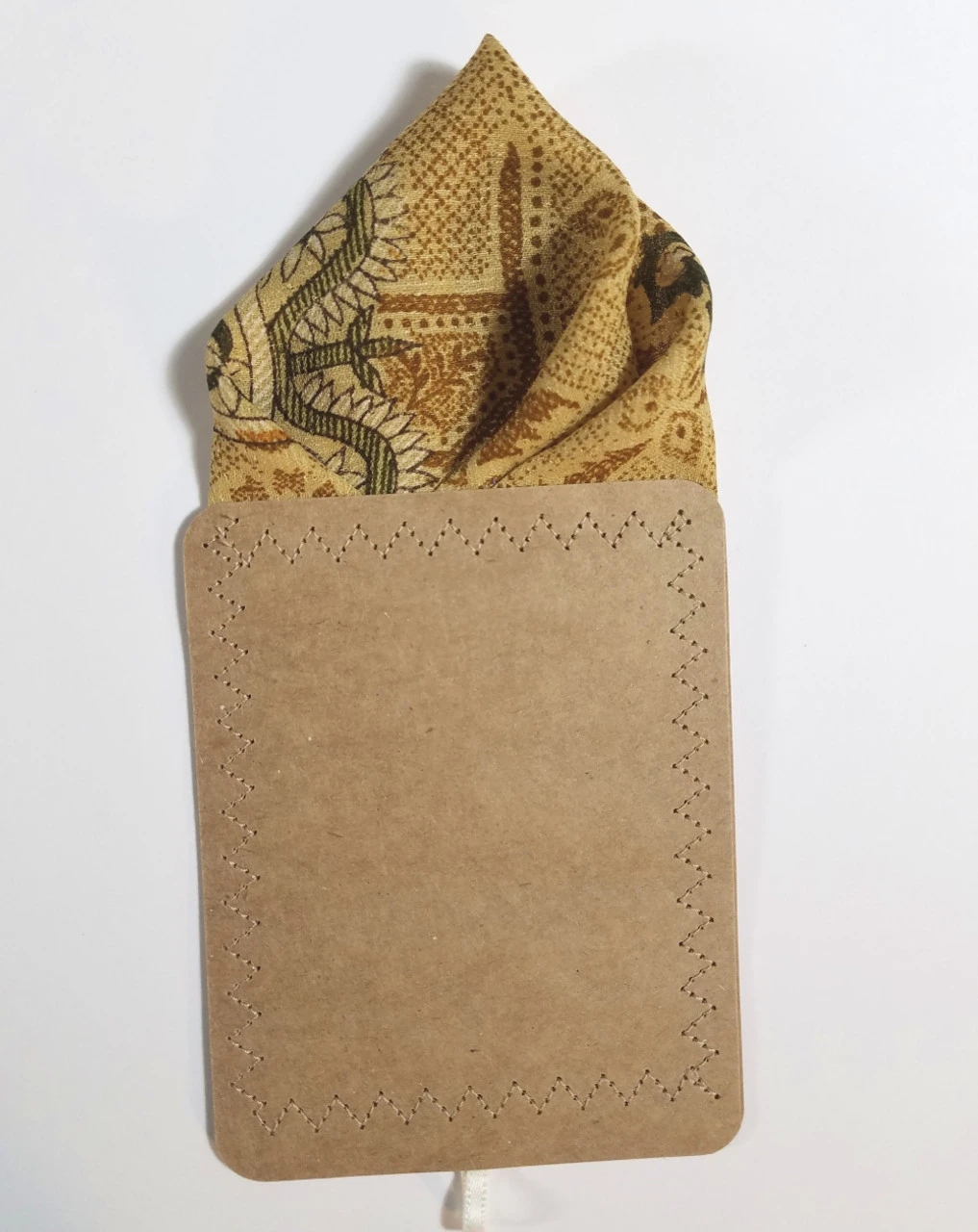 Silk Blend Pre-Folded Point Design Pocket Square Insert - Gold & Brown 3 Silk Blend Pre-Folded Point Design Pocket Square Insert - Gold & Brown - Image 3