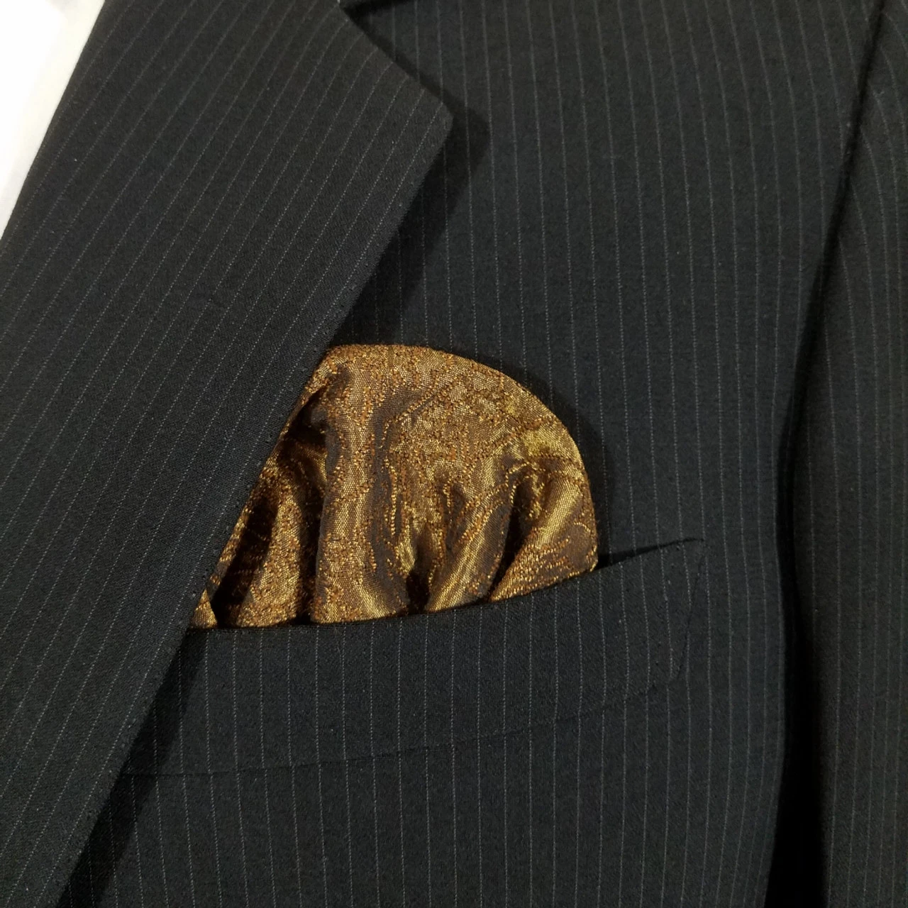 Bronze 100% Jacquard Silk Pre-Folded Pocket Square Insert 1 Bronze 100% Jacquard Silk Pre-Folded Pocket Square Insert